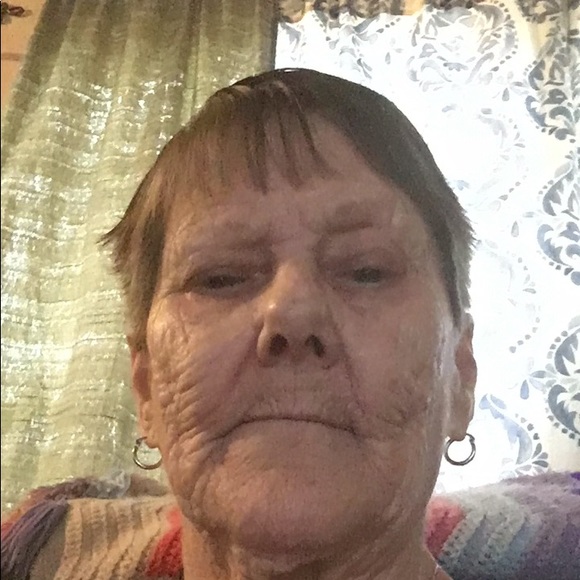 Meet your Posher, Sue - Picture 2 of 3